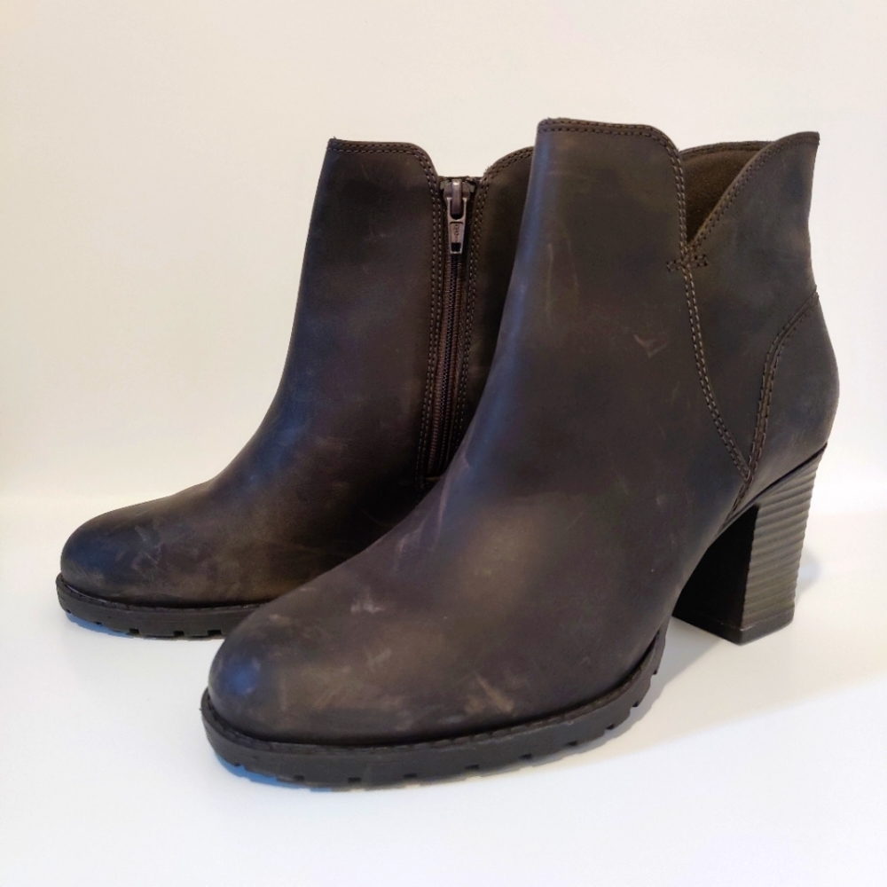 Clarks Women's Verona Trish Ankle bootie